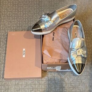 Miu Miu Silver Bow Silver-Toned Tip Loafers/Slip-on Sneakers, Size 39/9B